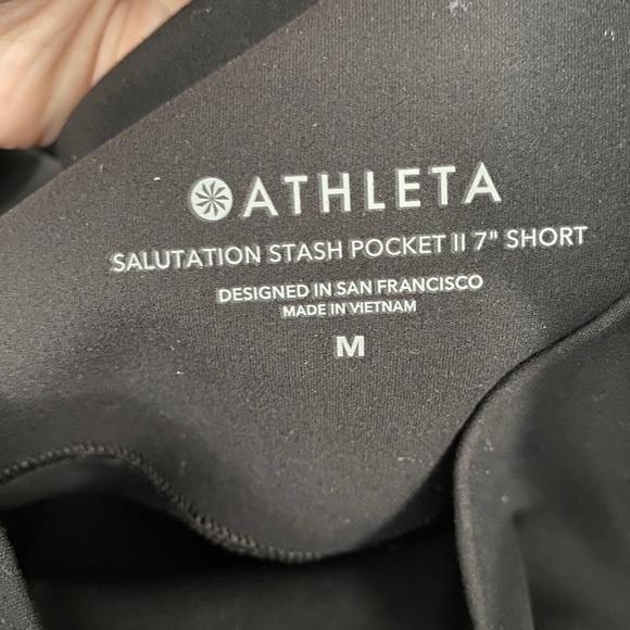 NWT Athleta Salutation Stash Pocket II 7" Short - Picture 5 of 6